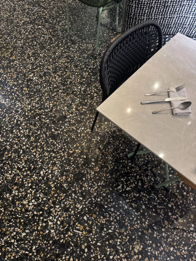 TERRAZZO 60 x 60 CM TURRON