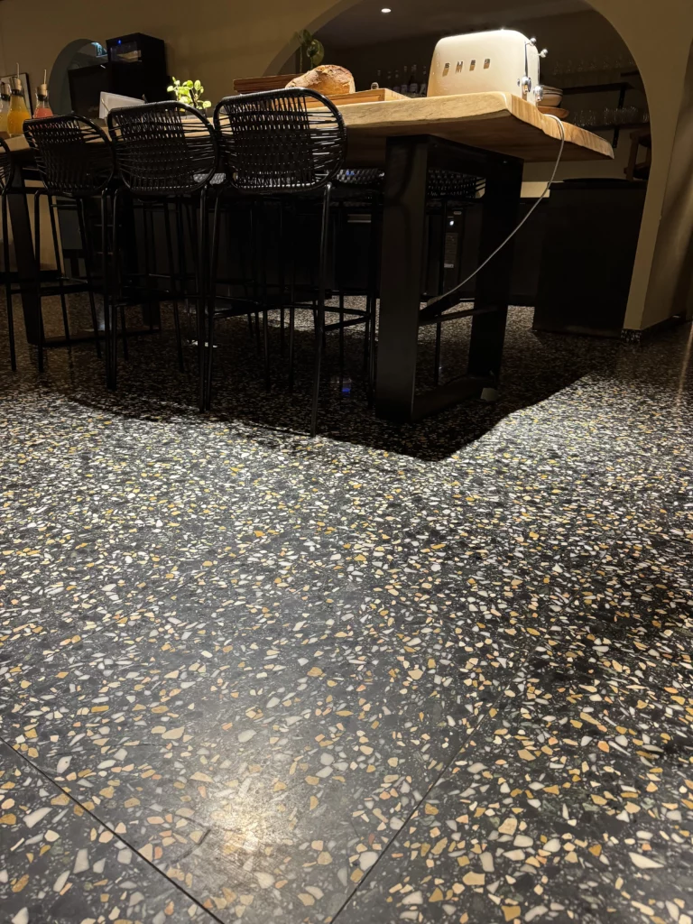 TERRAZZO 60 x 60 CM TURRON | VotreCarrelage.com TERRAZZO 60 x 60 CM TURRON