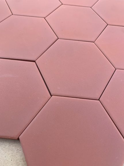 Tomette rouge mécanique 10x10