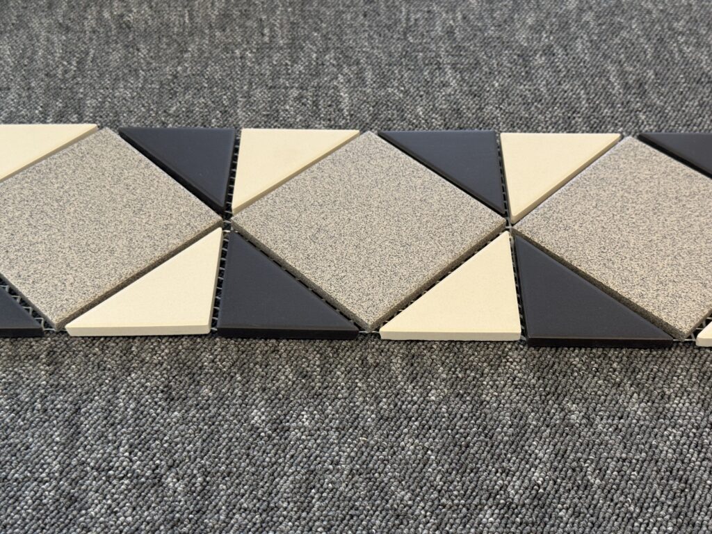 Carreaux Victorian mosaïque CUBIC 42.1x14.2 cm